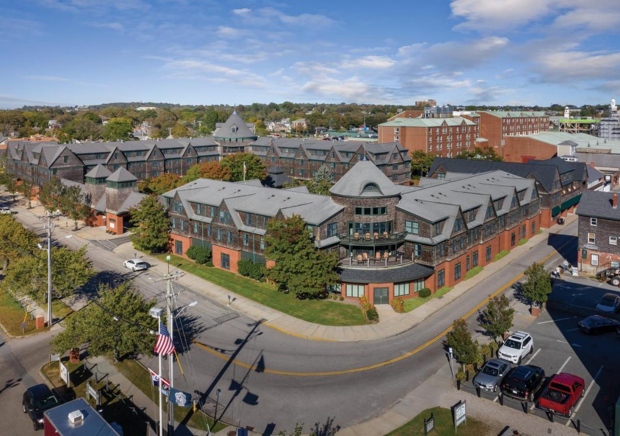 Club Wyndham Long Wharf Hotel Newport Exterior photo